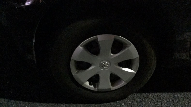 タイヤホイール前