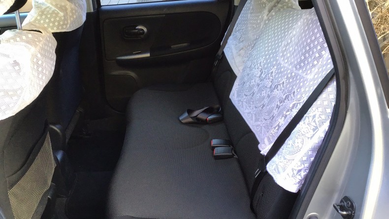 内装後方シート