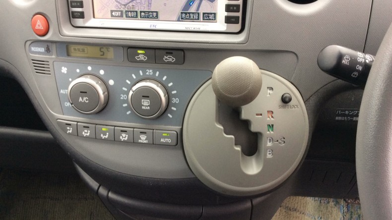 内装シフト