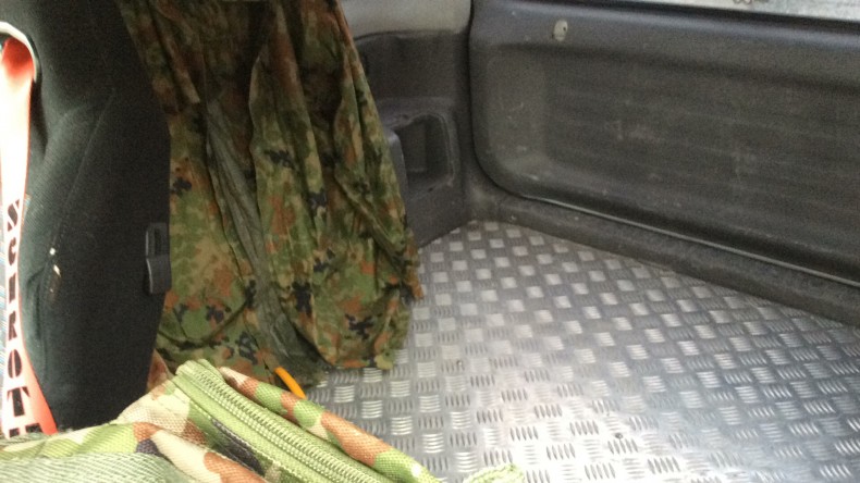 内装後方シート