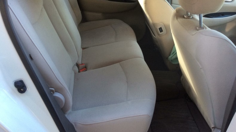 内装後方シート