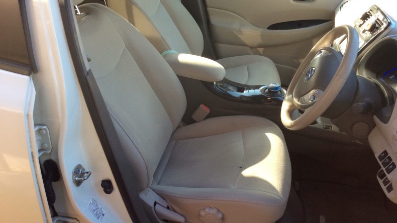 内装前方シート