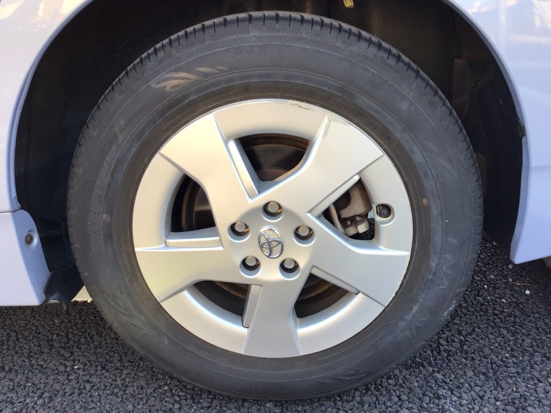 タイヤホイール前