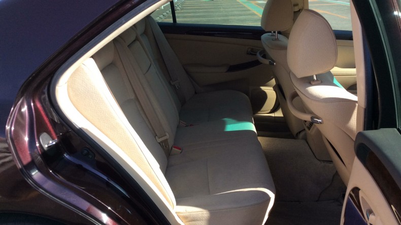 内装後方シート