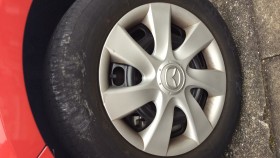 タイヤホイール前