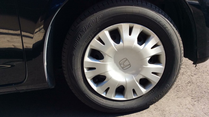 タイヤホイール前