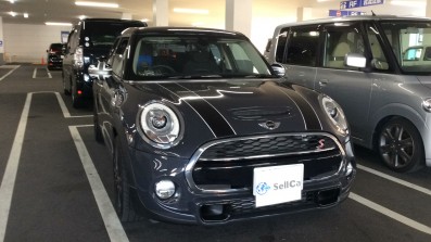 car_main_img