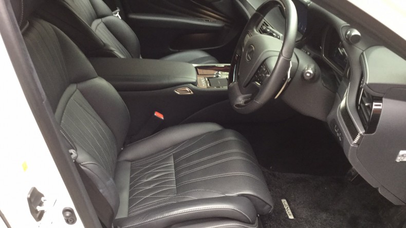 内装前方シート