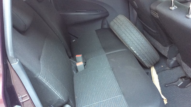 内装後方シート