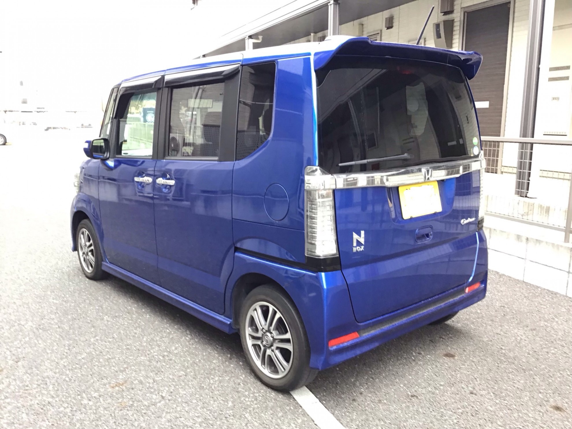 外装左後方