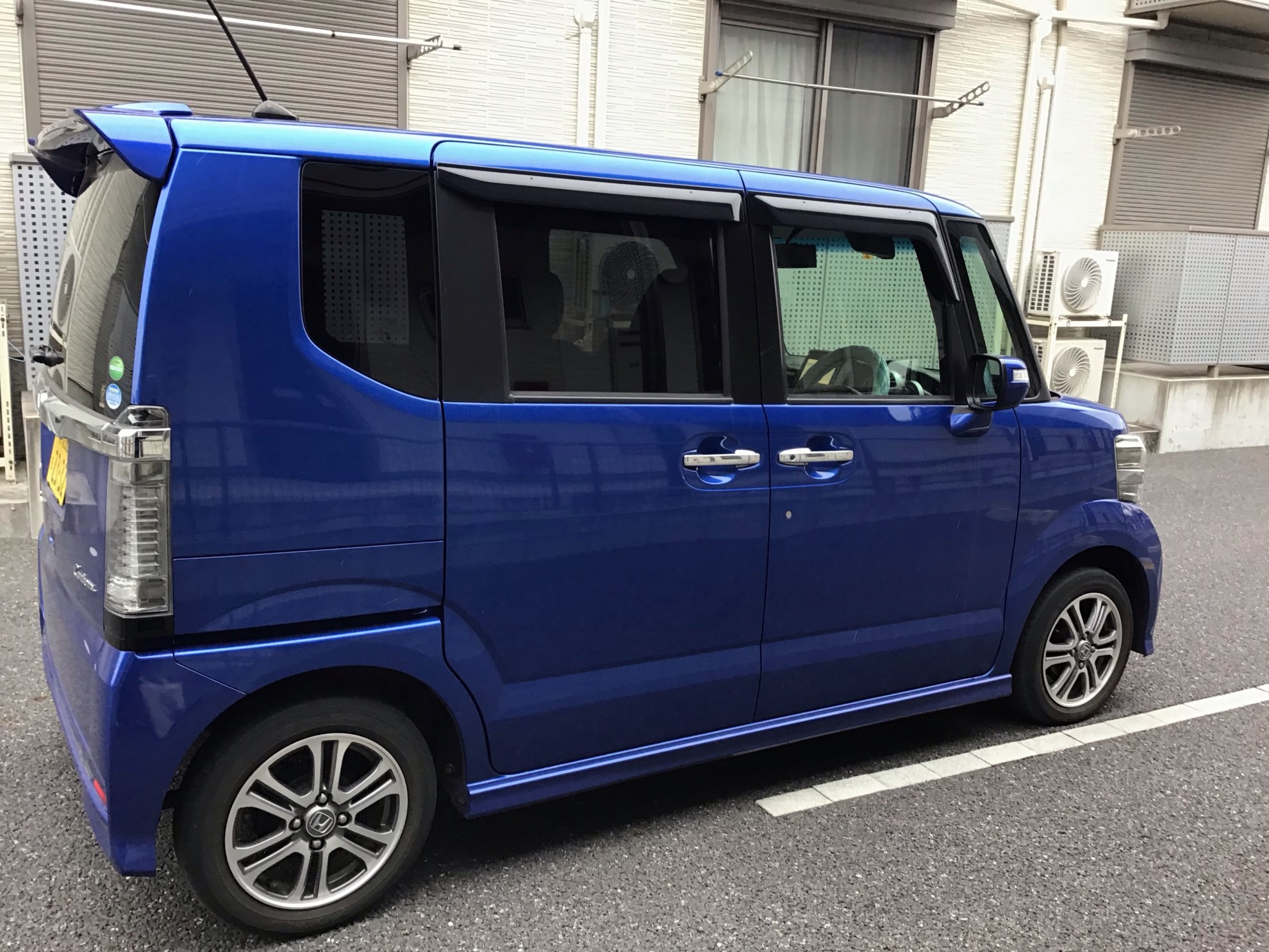 外装右