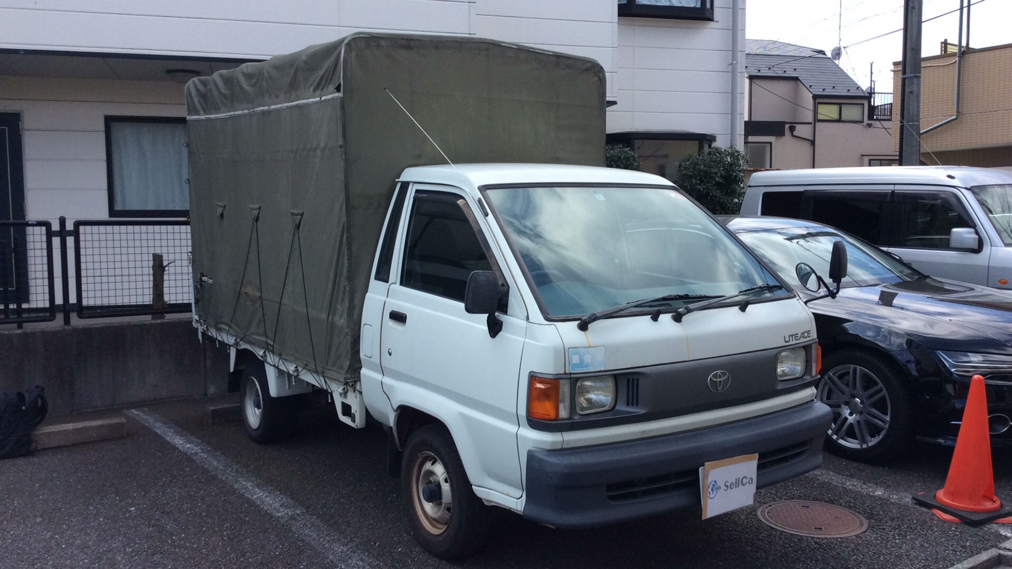 外装右前