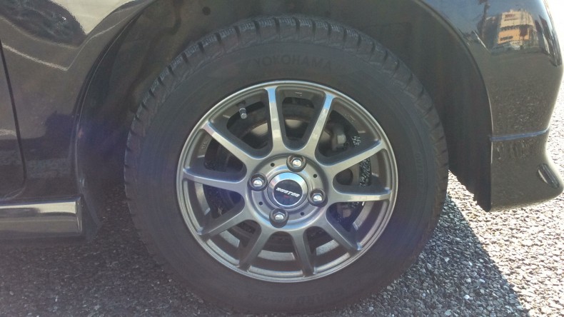 タイヤホイール前