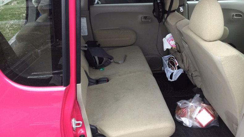 内装後方シート