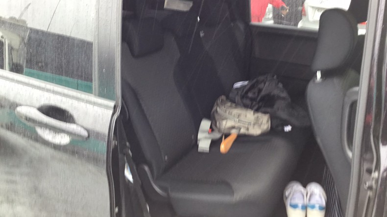 内装後方シート