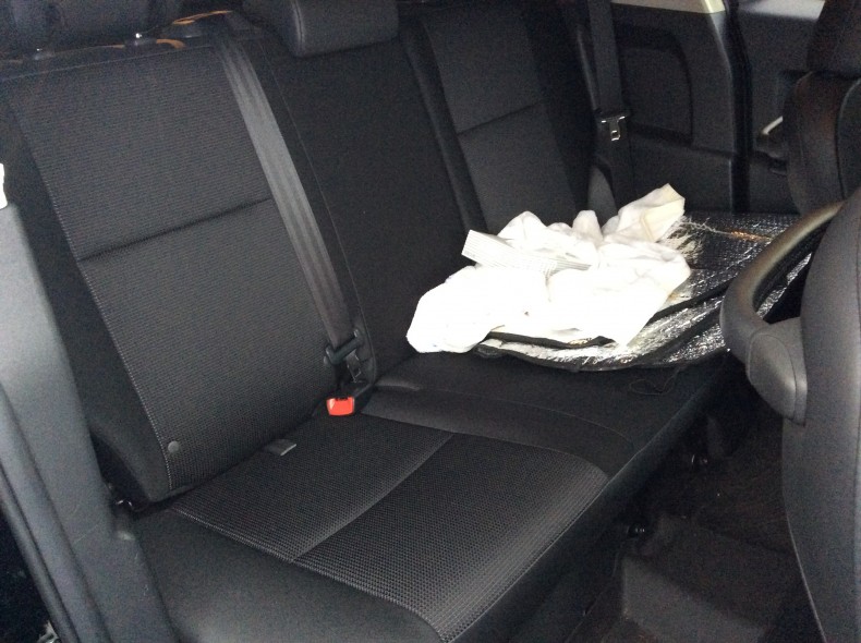 内装後方シート