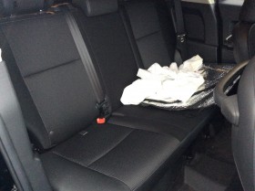 内装後方シート