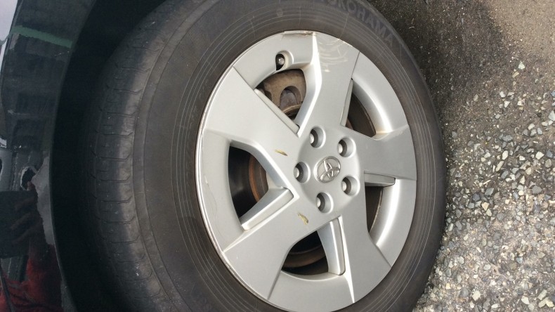 タイヤホイール前