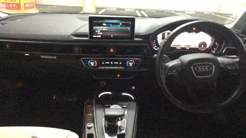 内装インパネ全体