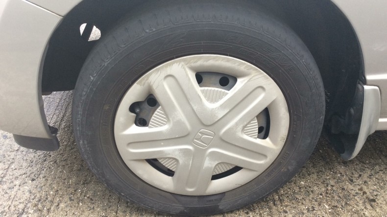 タイヤホイール前