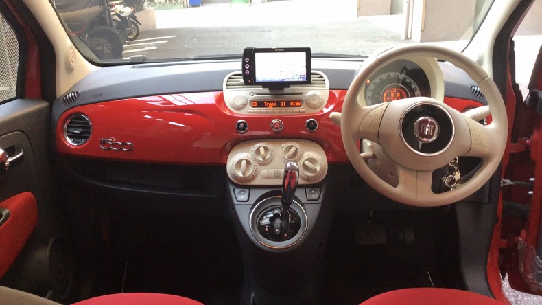 内装インパネ全体