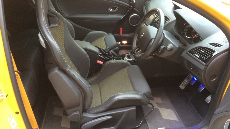 内装前方シート