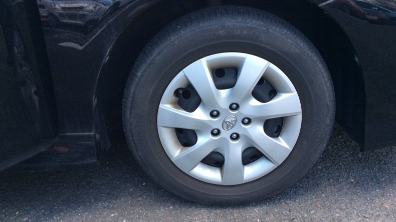 タイヤホイール前