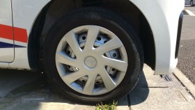 タイヤホイール前