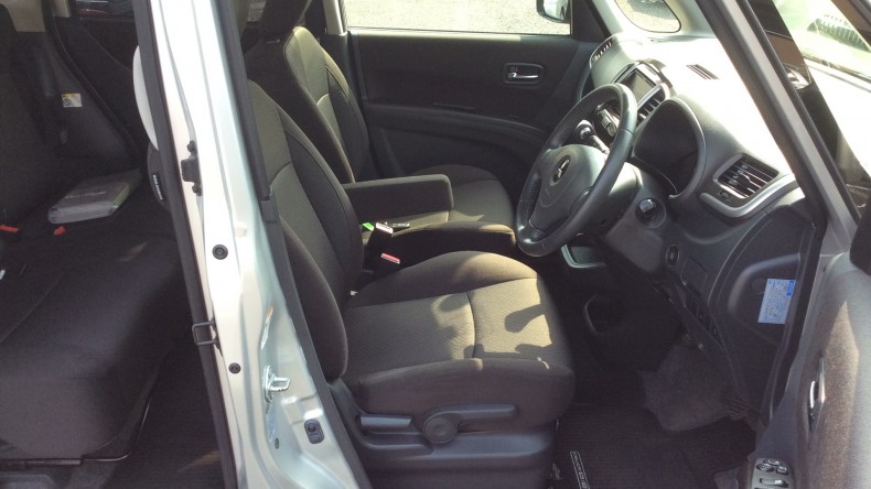 内装前方シート