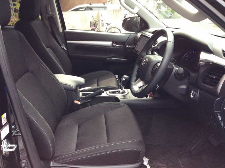 内装前方シート