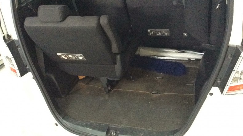 内装トランク
