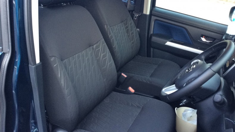 内装前方シート