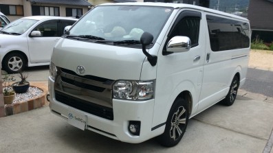 car_main_img