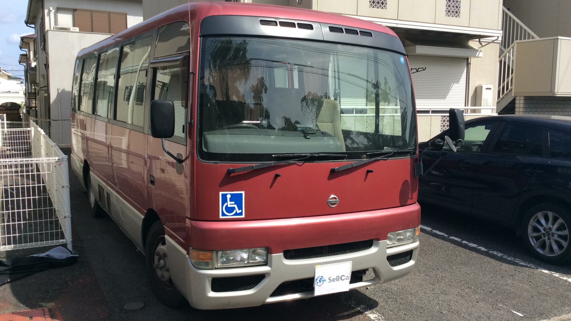 外装右前