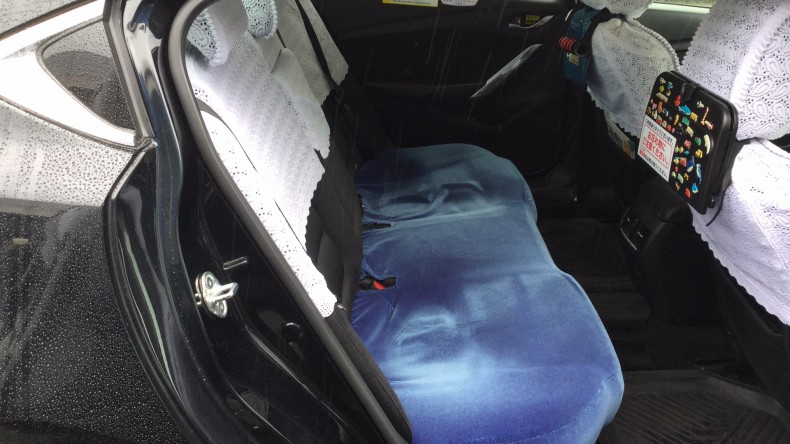 内装後方シート