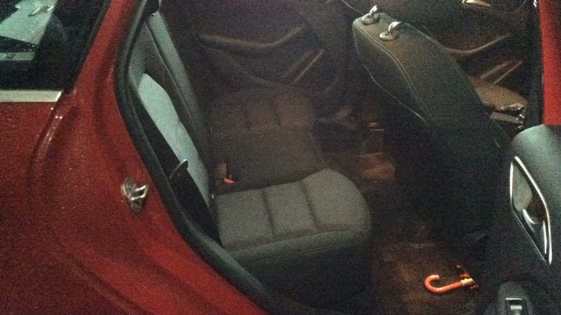 内装後方シート