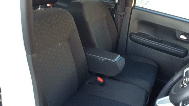 内装前方シート