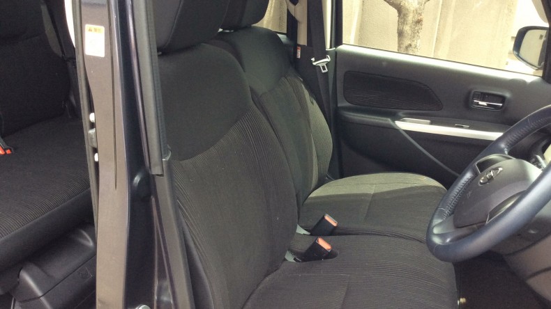 内装前方シート