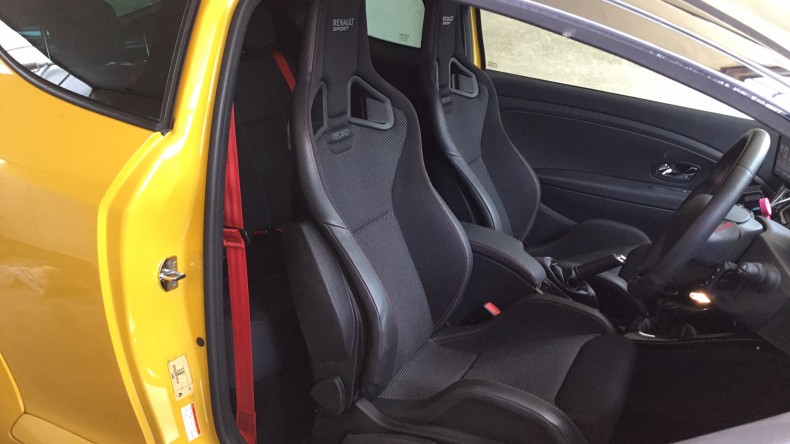 内装前方シート