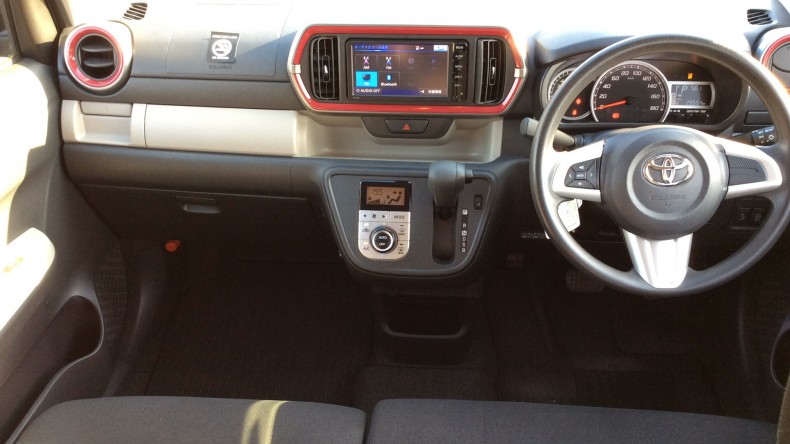 内装インパネ全体