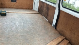 内装後方シート