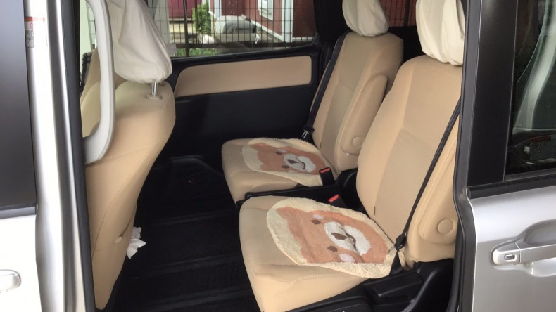 内装後方シート