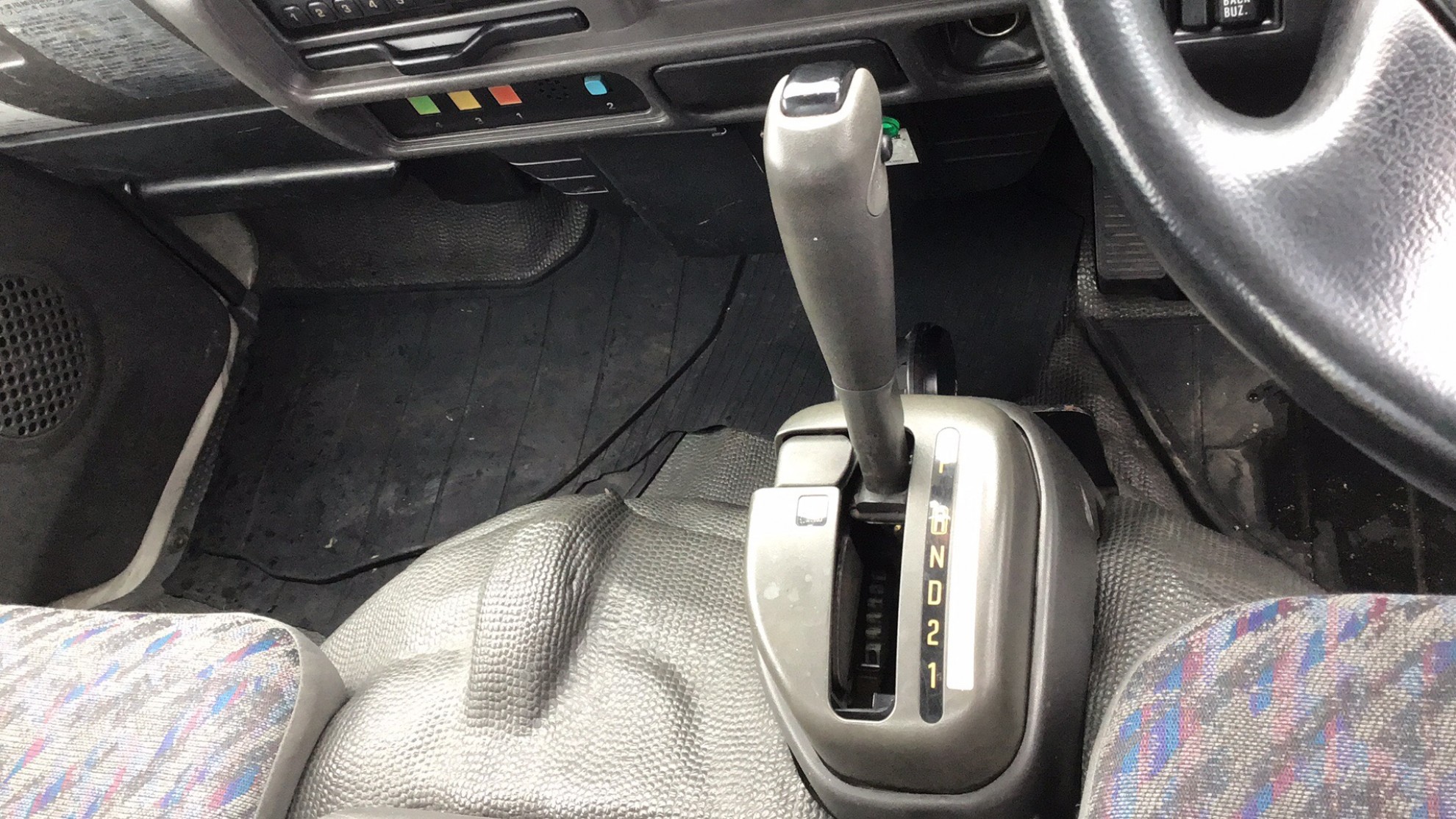 内装シフト