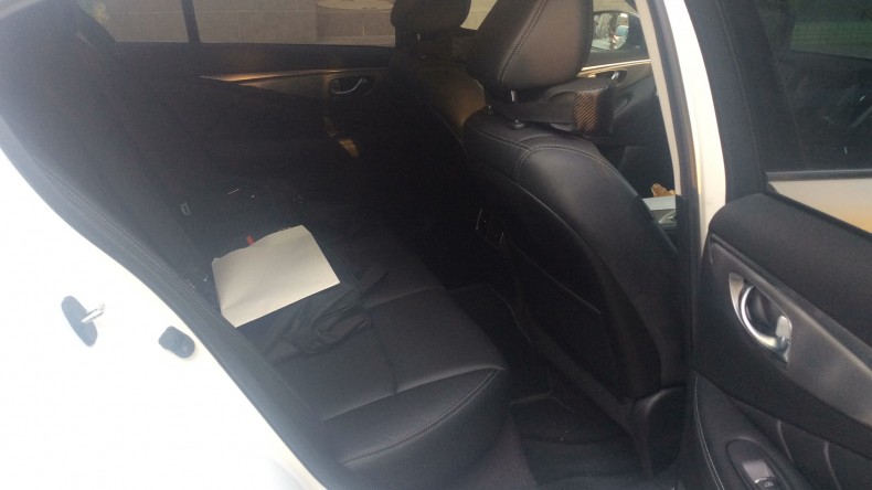 内装後方シート