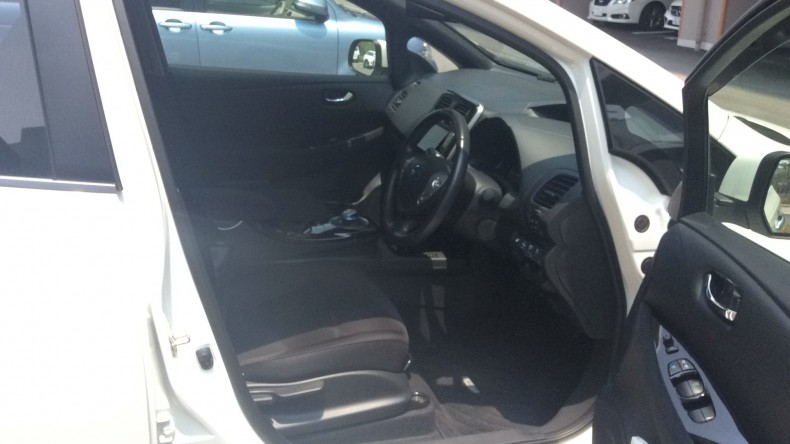 内装前方シート