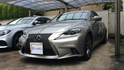 car_main_img