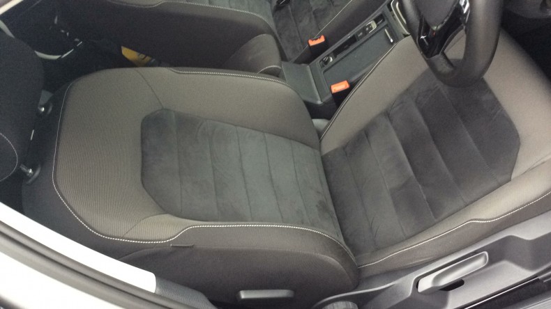 内装前方シート