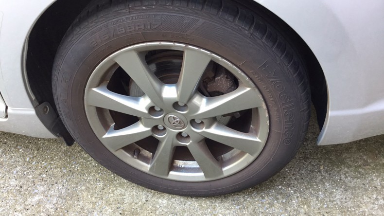 タイヤホイール前