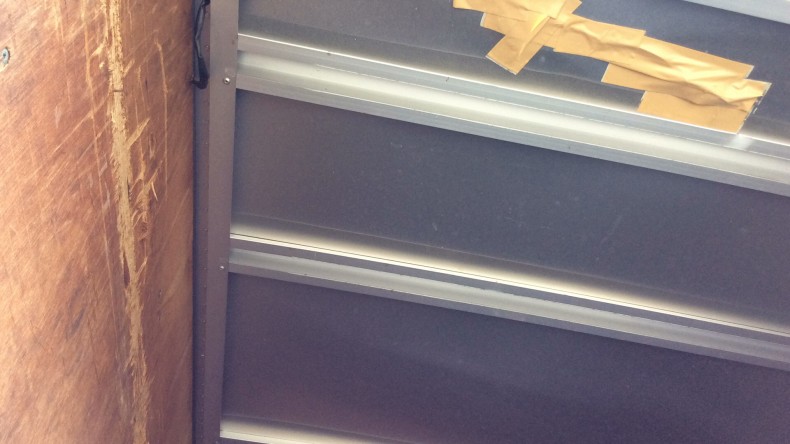 内装後方シート