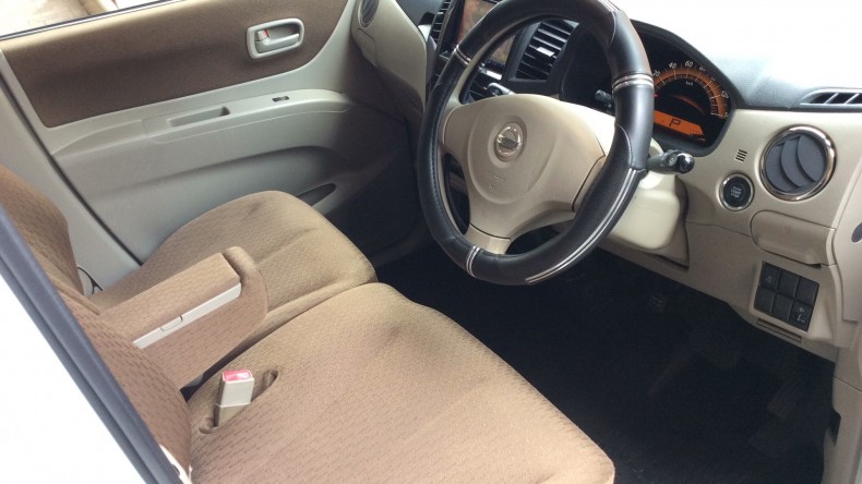 内装前方シート